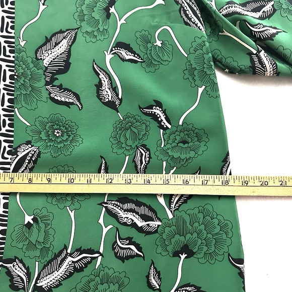 Tibi Silk Dress Sz 8 Green Geometric Floral Cut Out Arms Bateau Luxury - Picture 11 of 13